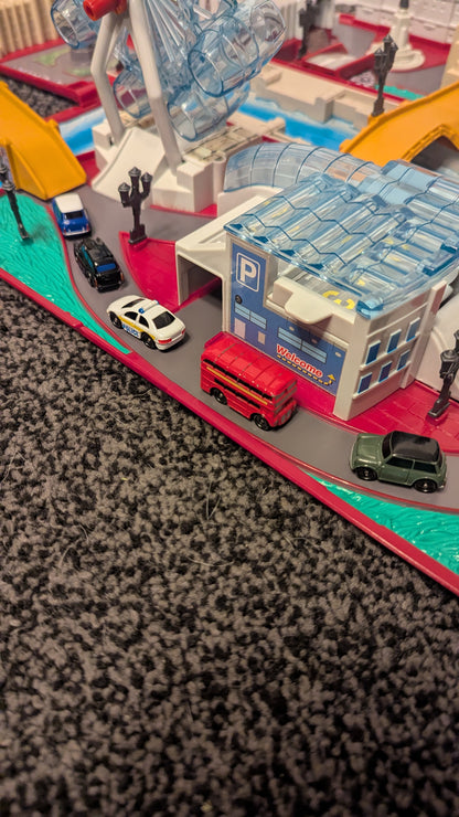 Vintage Motor Max Take-Along Transforming London Bus City Scene Playset