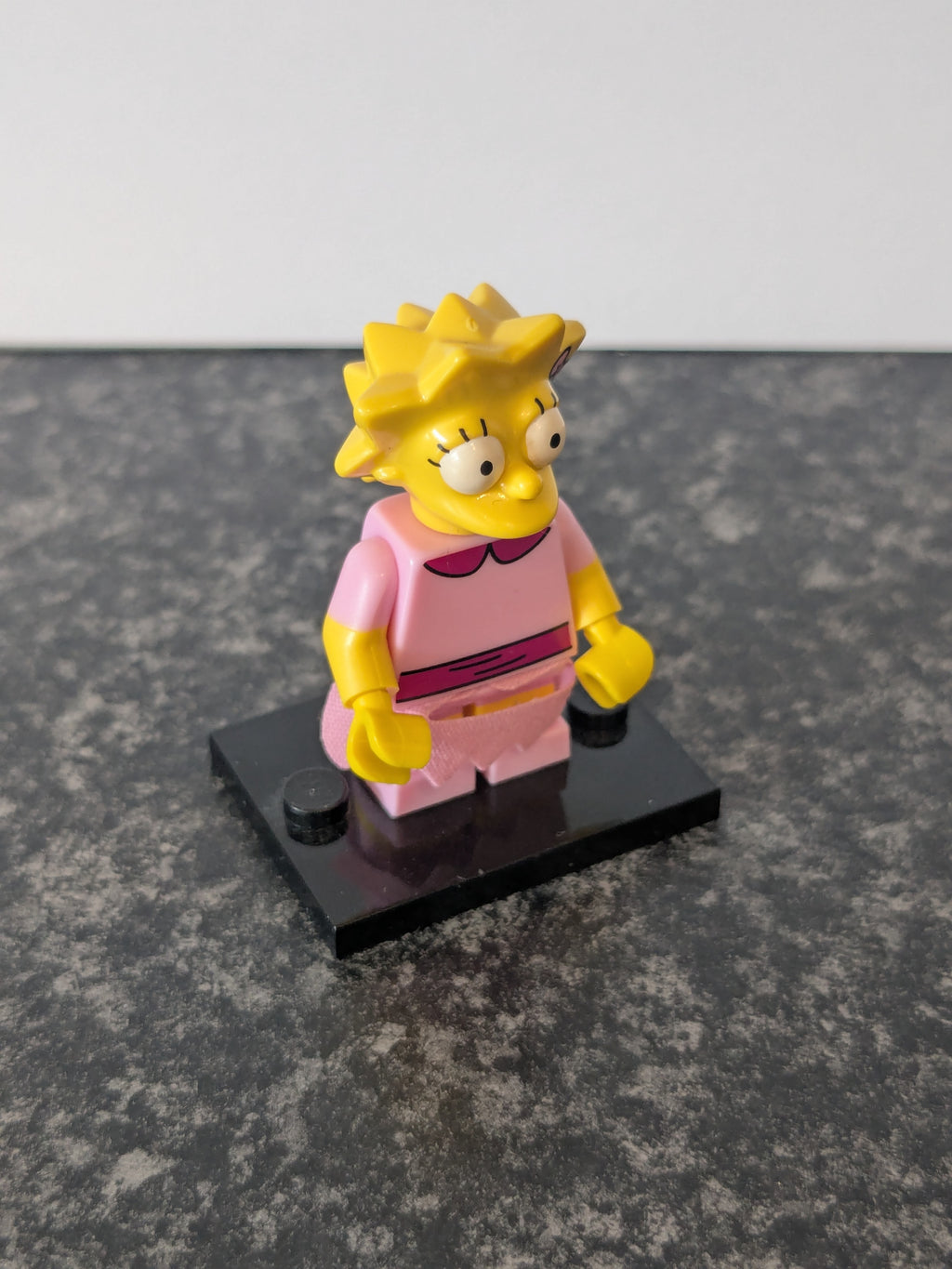 71009 The Simpsons Series 2 Minifigures 2015 - Lisa Simpson
