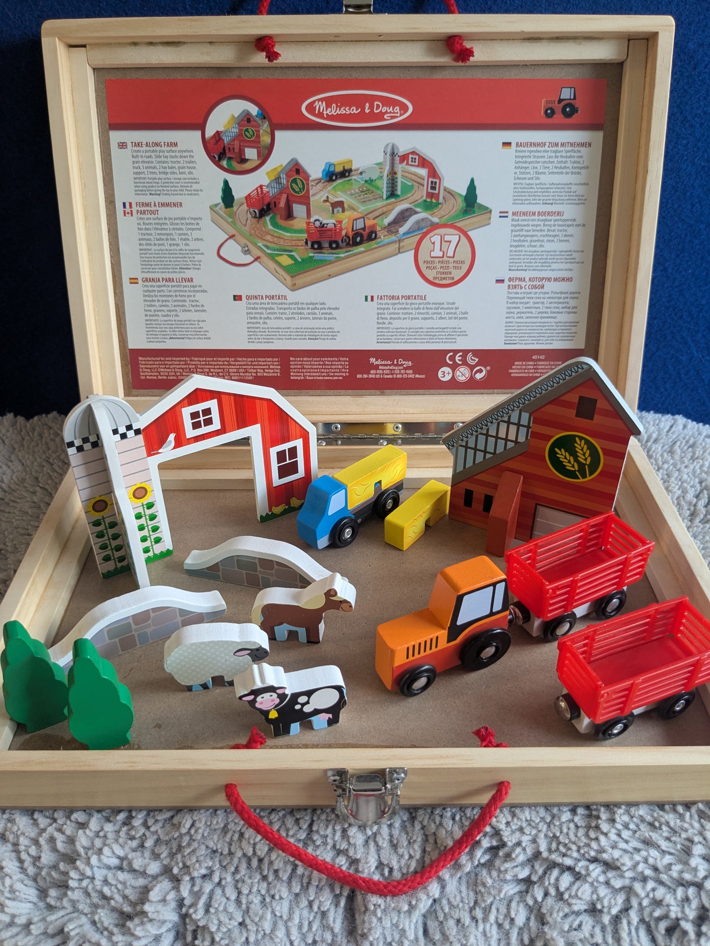 Melissa & Doug Take Along Farm Wooden Playset