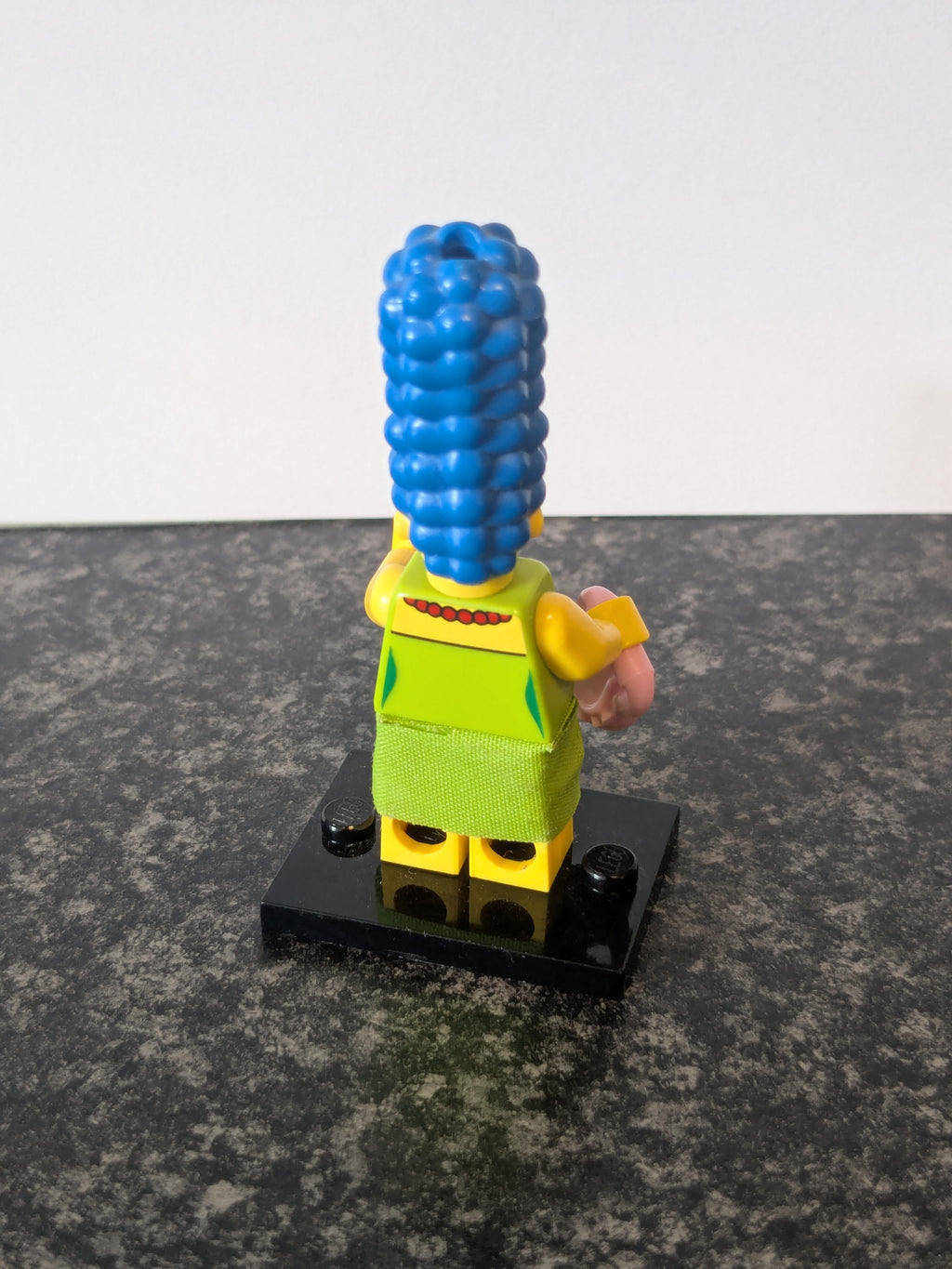 71005 The Simpsons Series 1 Minifigures 2014 - Marge Simpson