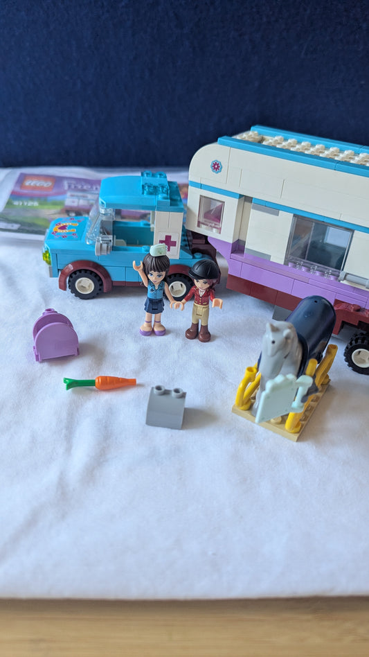 Lego Friends 41125 Horse Vet Trailer