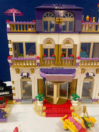 Lego Friends Heartlake Grand Hotel 41101