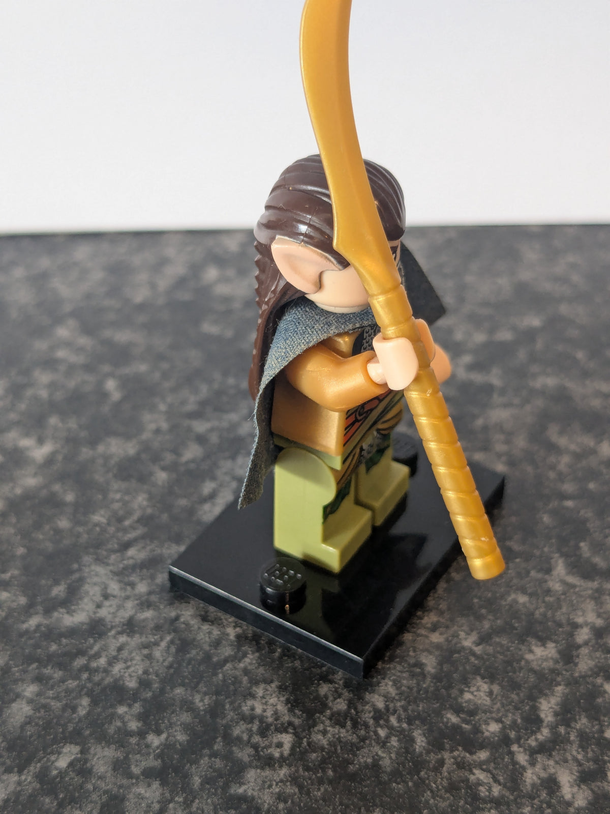 Lord of the Rings Elrond Minifigure (lor033 - Short Cape Error) - 2012