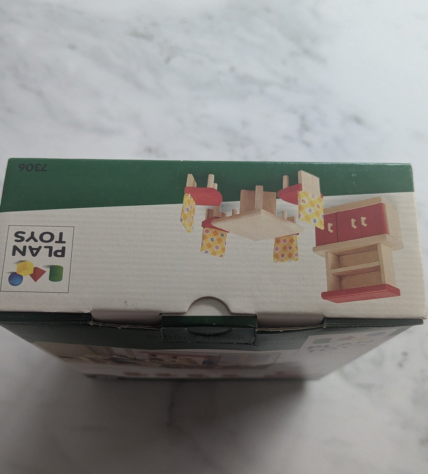 Dining Room Neo Wooden Dolls House Furniture 7306
