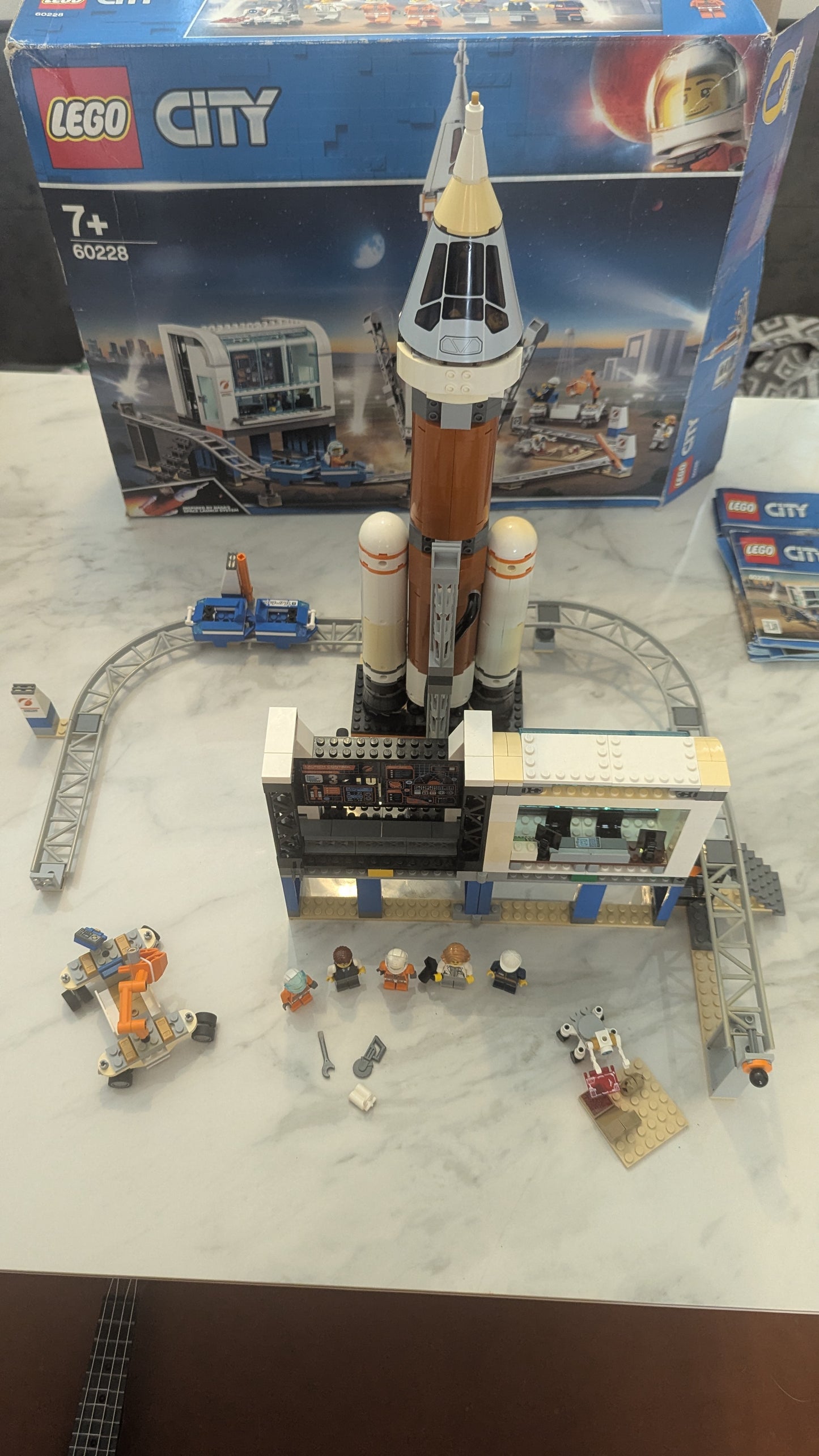 Lego City 60228 Deep Space Rocket and Launch Control