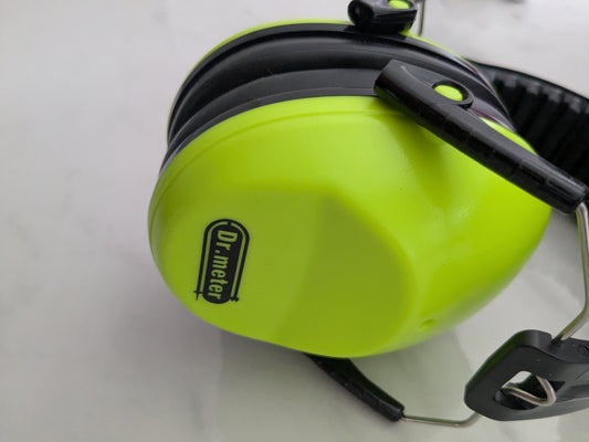 EM100 Kids Ear Muffs/Defenders in Vibrant Lime Green