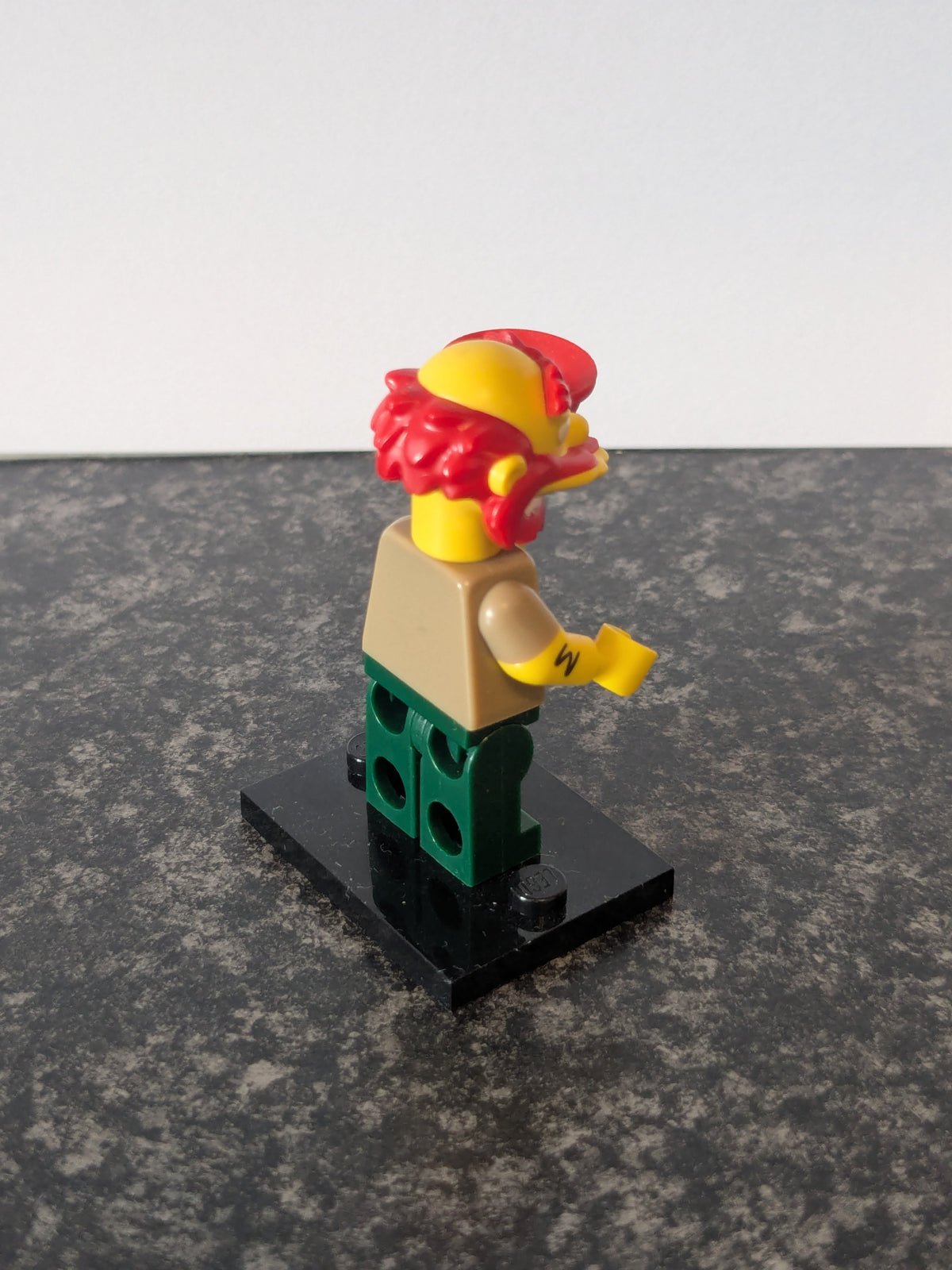 71009 The Simpsons Series 2 Minifigures 2015 - Groundskeeper Willie