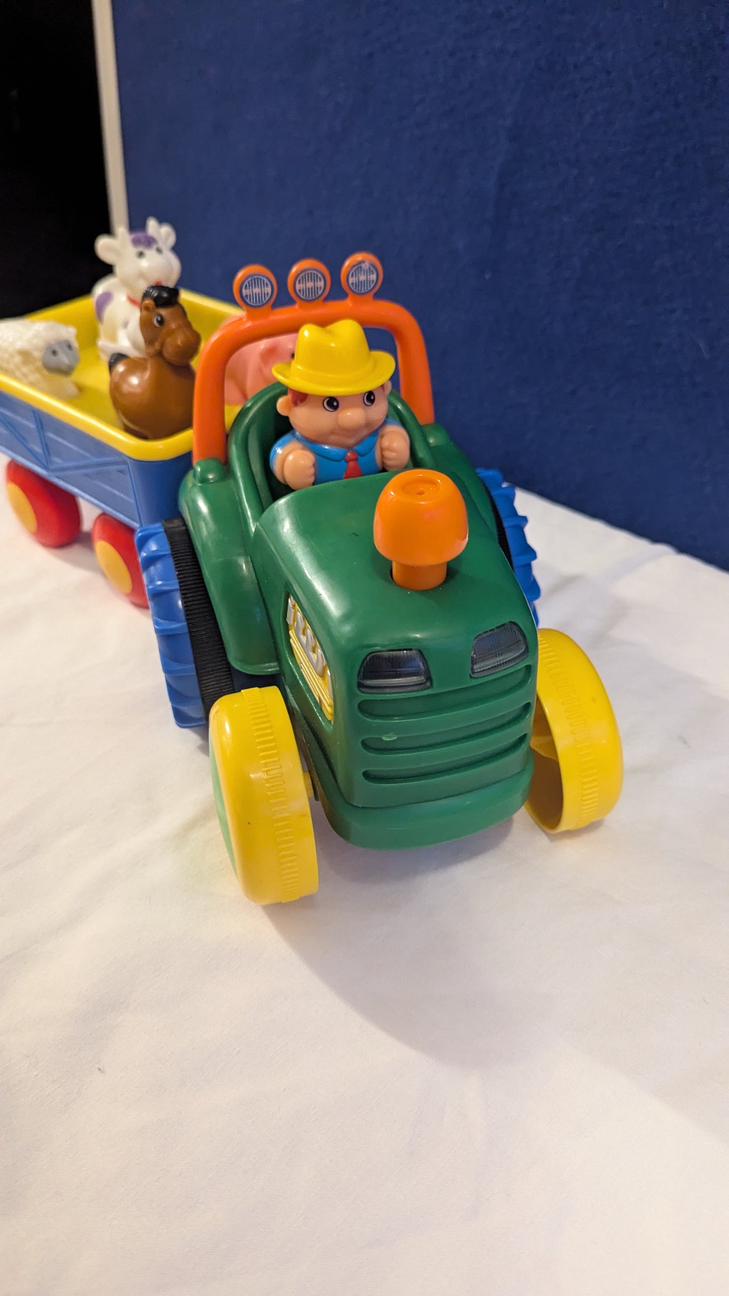 Kiddieland Farm Tractor & Trailer