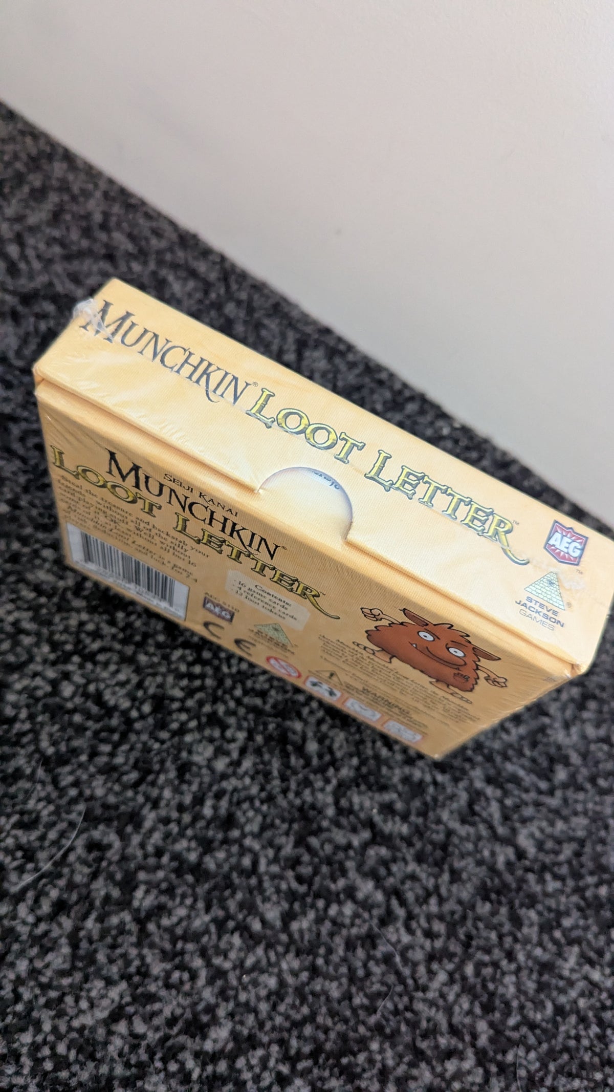 Munchkin Loot Letter Card Game