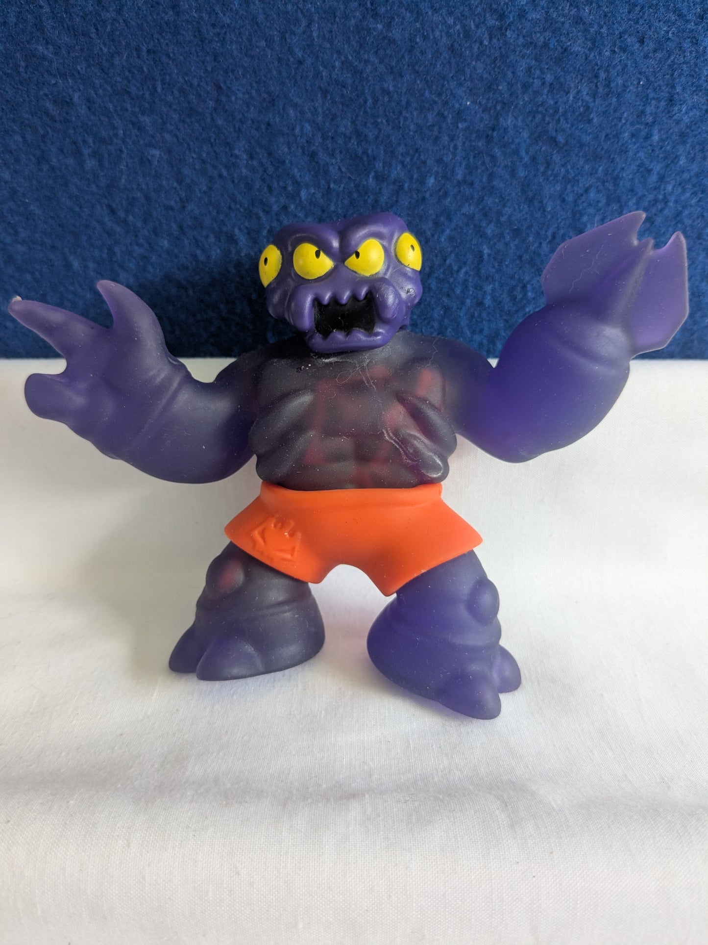 Heroes of Goo Jit Zu Redback Spider Water Action Figure