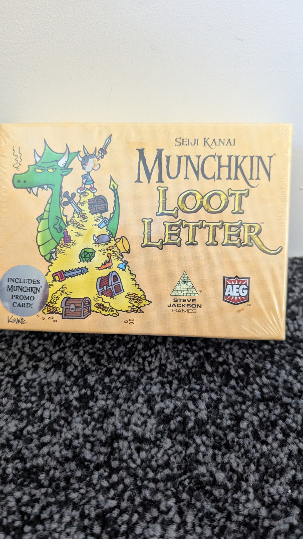 Munchkin Loot Letter Card Game