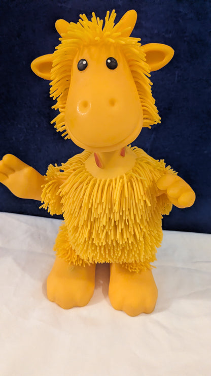 Jiggly Pets Gigi the Giraffe Dancing Toy