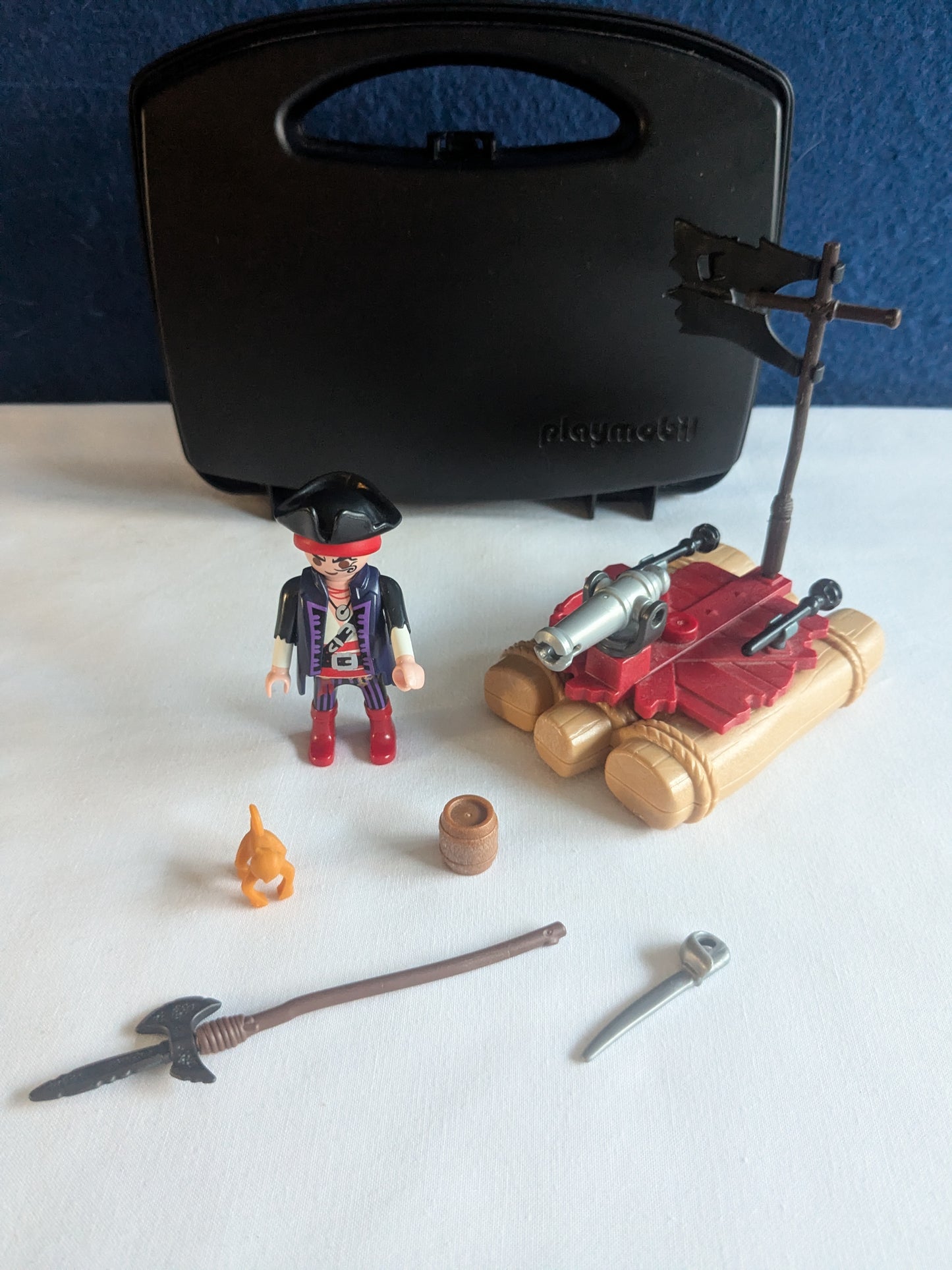 Playmobil 5655 Pirate Raft & Carry Case