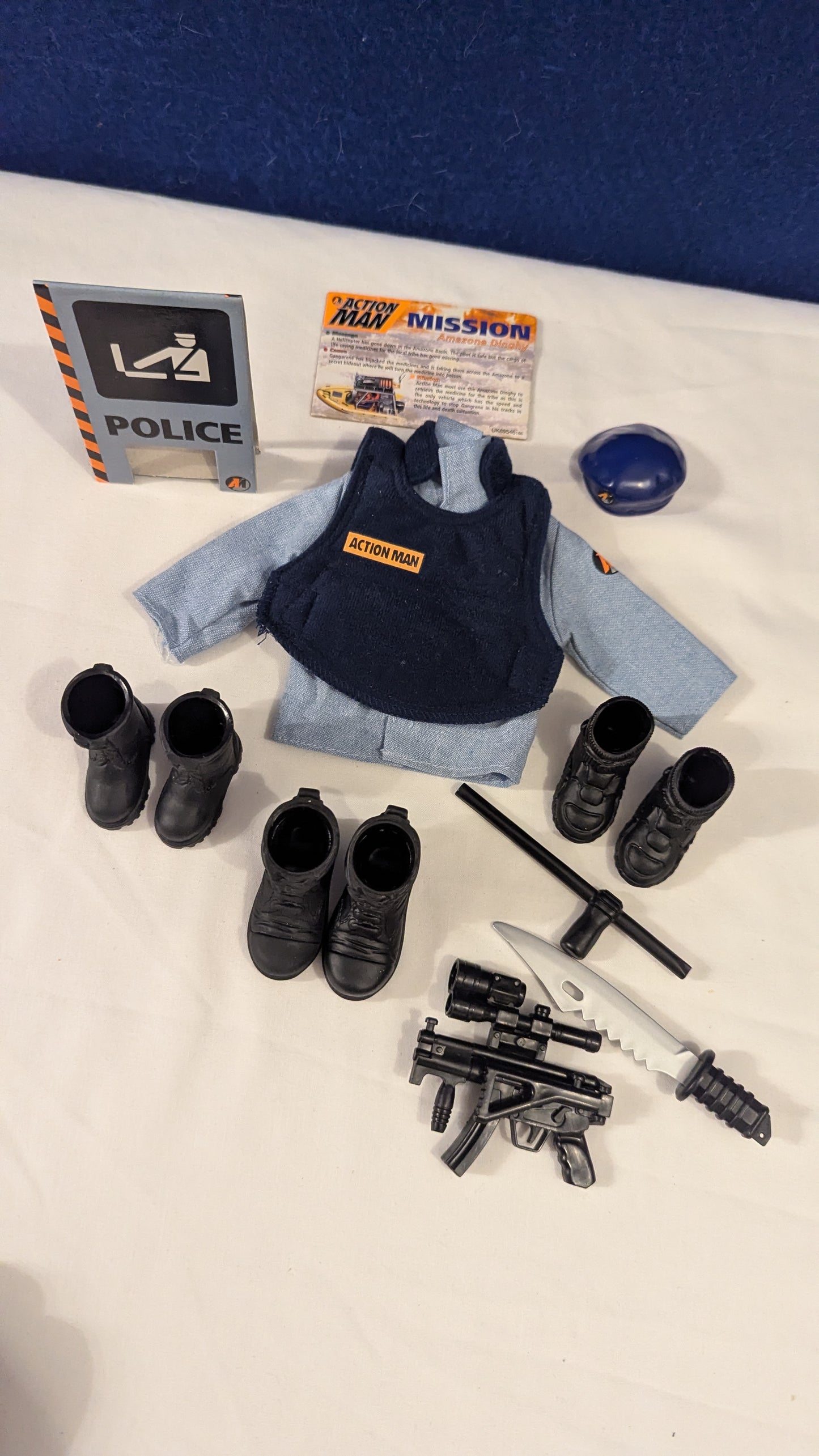 Action Man Airport Police Outfit & Accessory Set for 12" Action Figures c.1997 Vintage