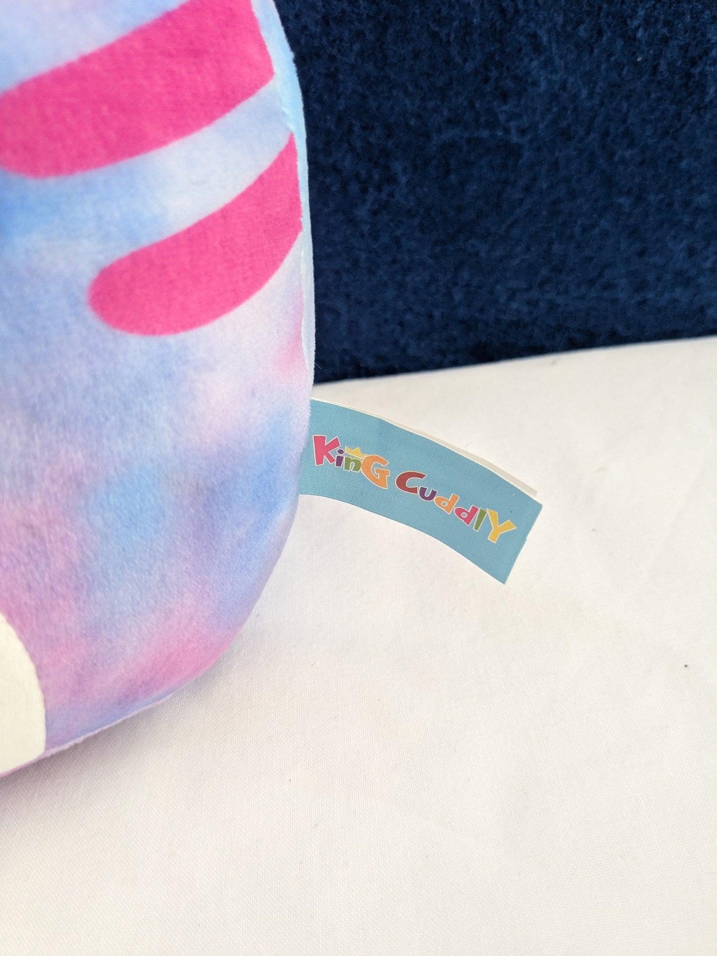 King Cuddly Cat 9" Plush
