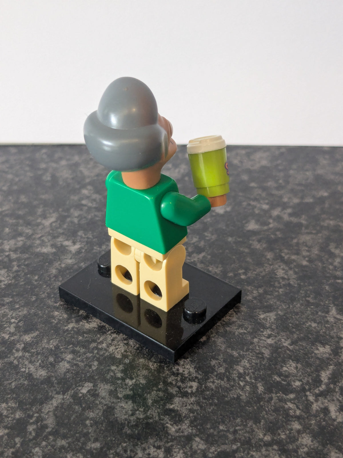 71005 The Simpsons Series 1 Minifigures 2014 - Apu Nahasapeemapetilon