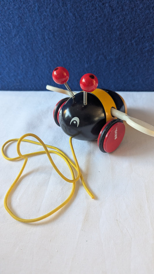 Brio 30165 Pull Along Bumble Bee