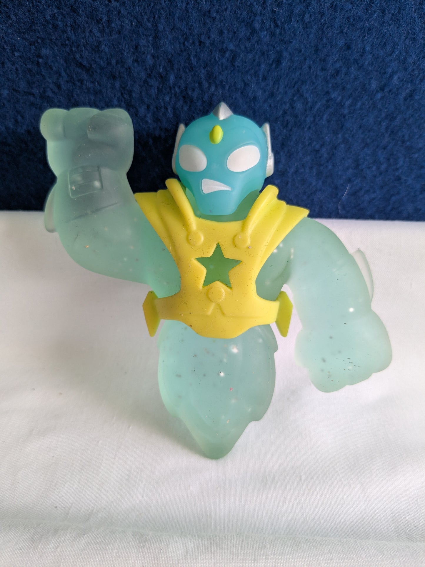 Heroes of Goo Jit Zu Galaxy Attack Star Shadow