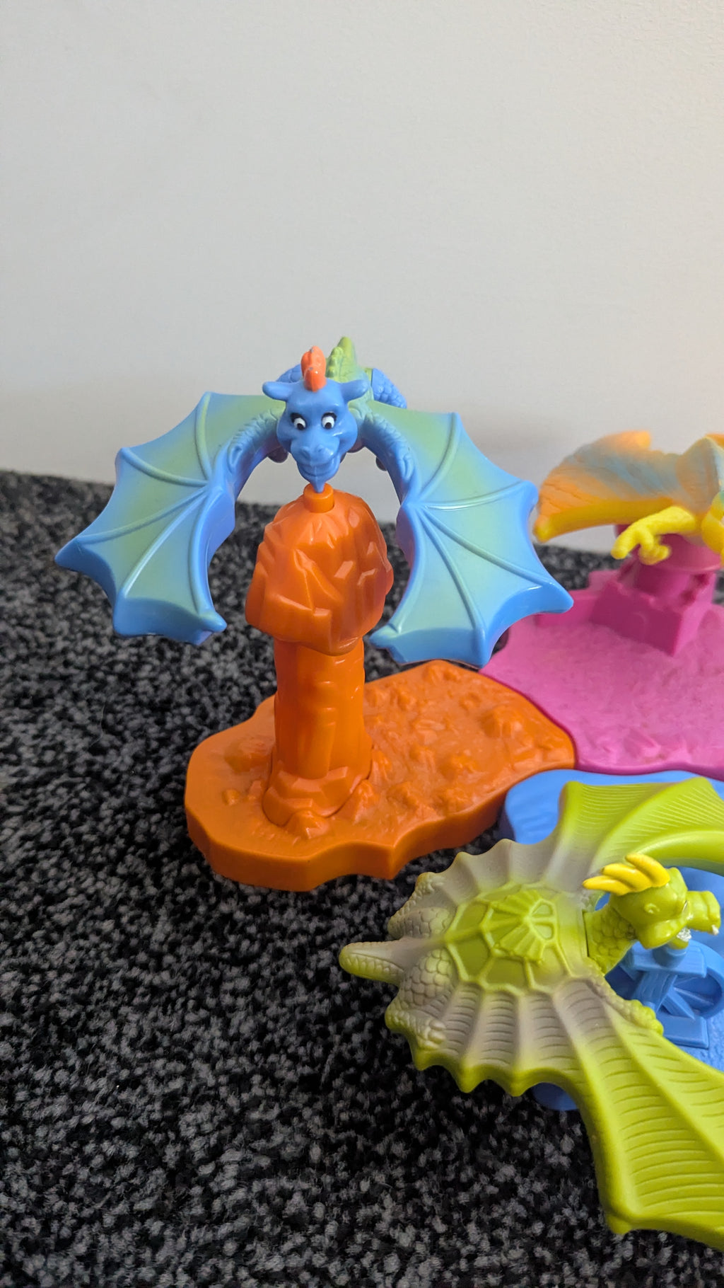 Flying Dragons Balancing Toys - McDonalds Happy Meals c.1997 - Set of 4