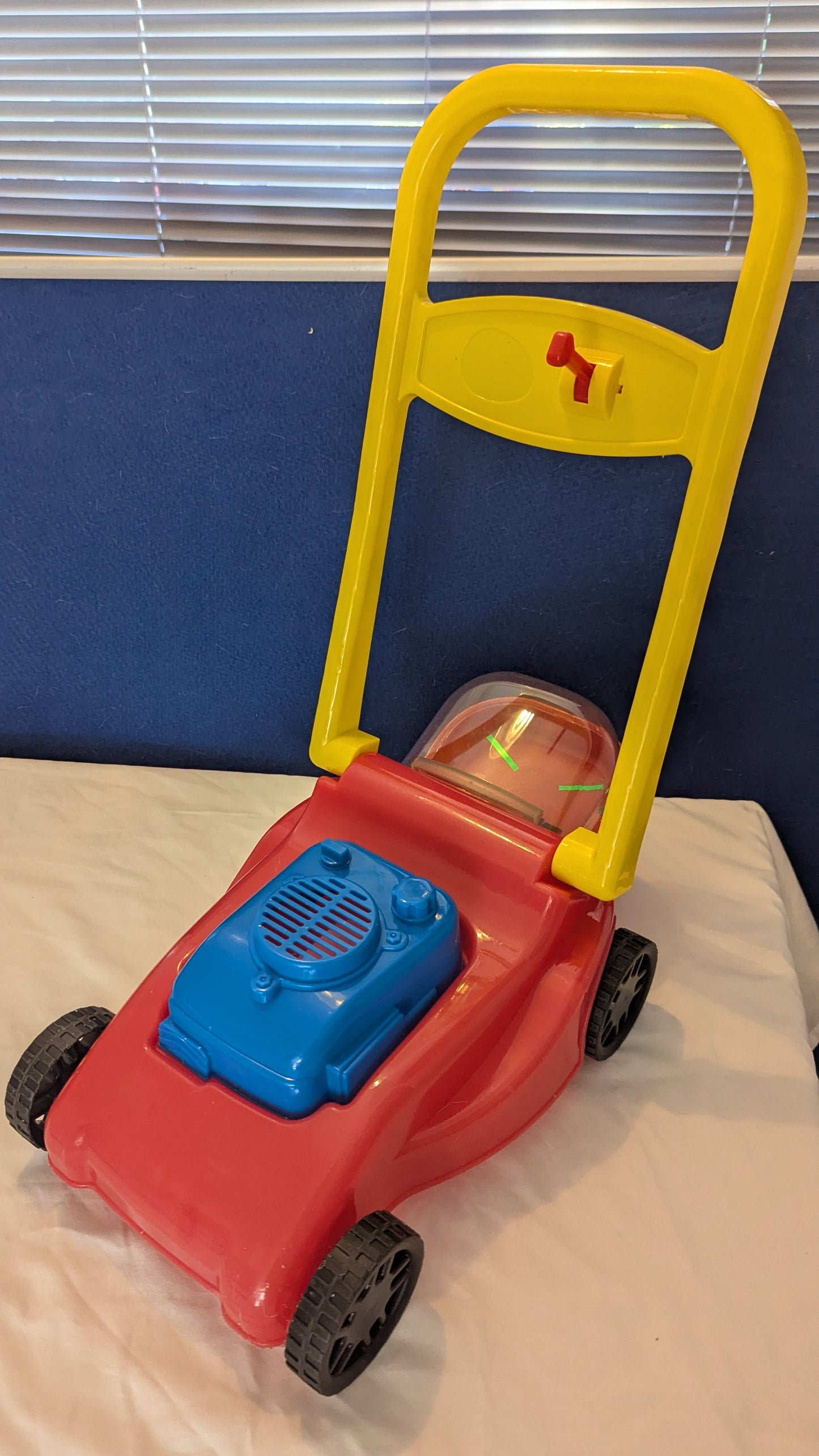 Classic Plastic Play Lawnmower