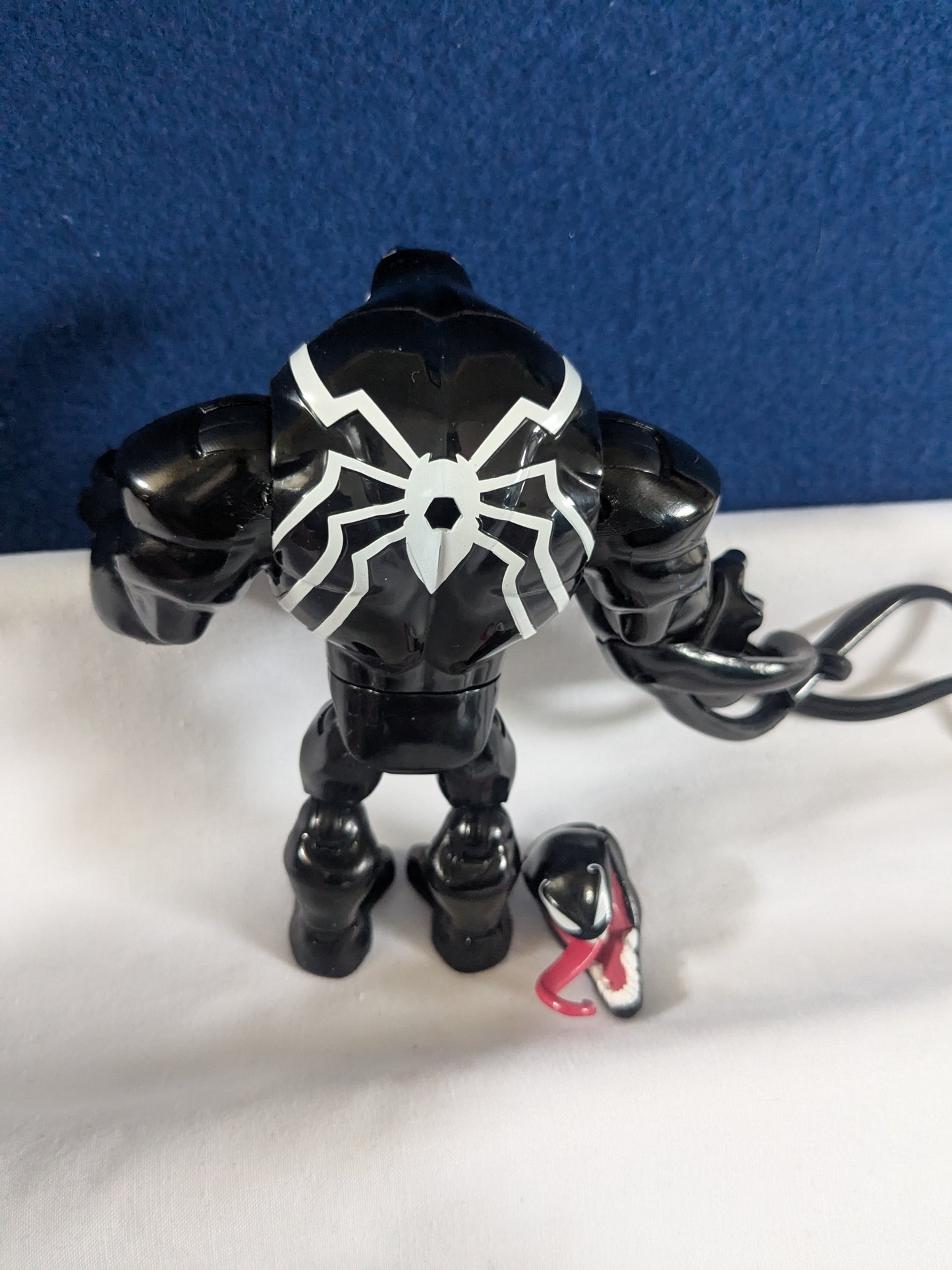 Disney Marvel Toy Box 6" Figure - Venom
