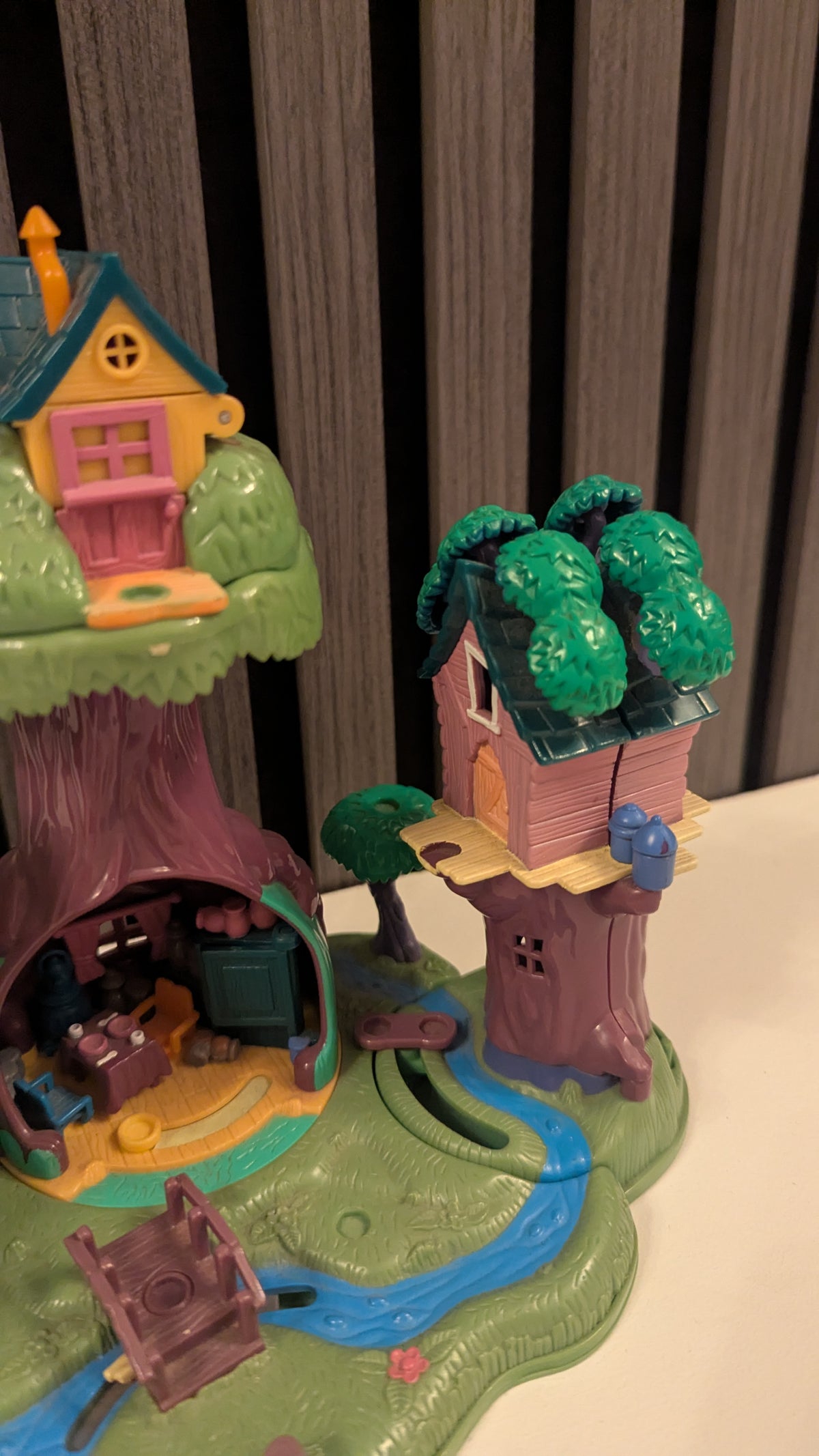 Polly Pocket Winnie the Pooh Hundred Acre Wood Treehouse Set (1998)