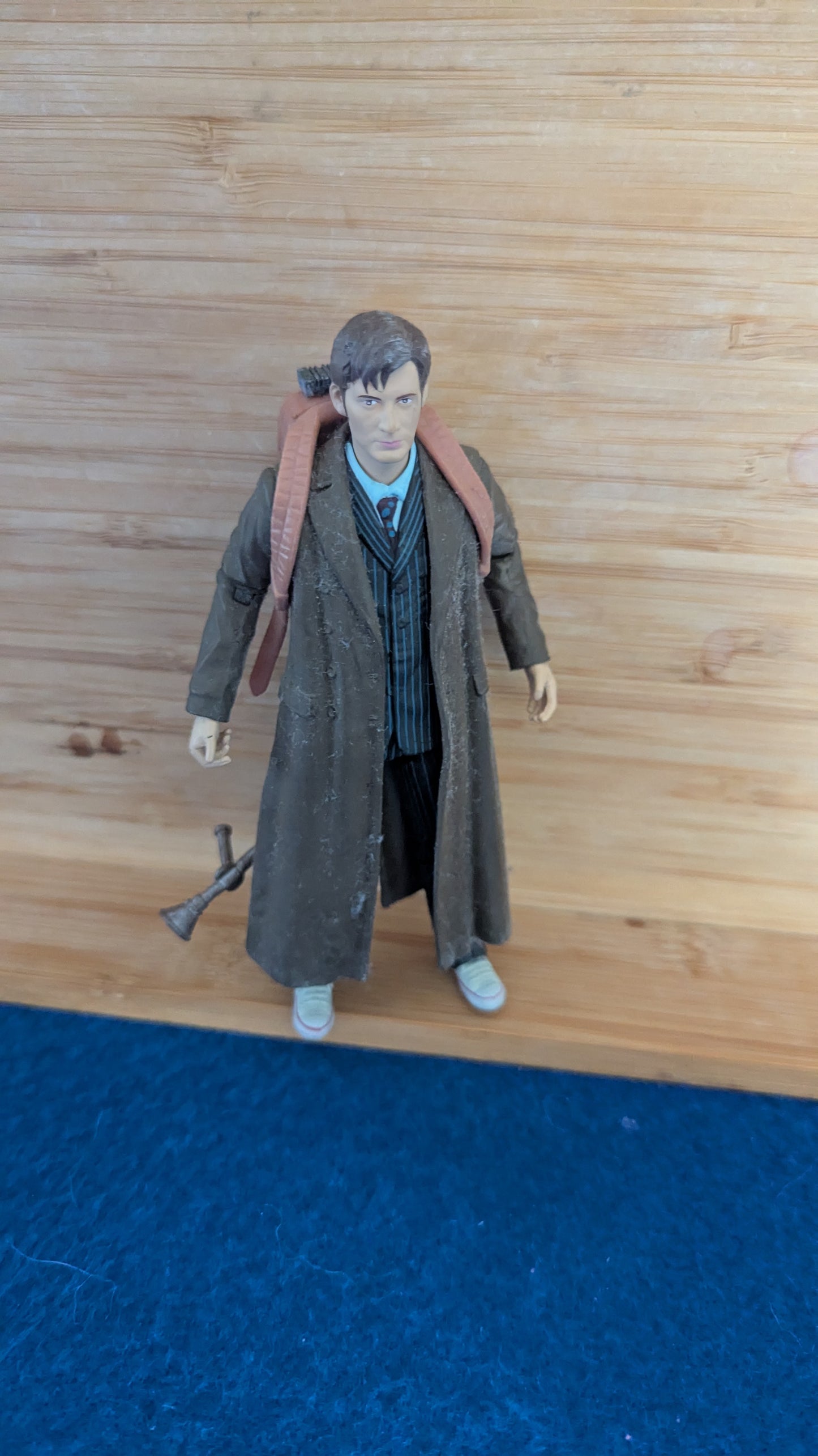 Character Options Doctor Who Tenth Doctor (David Tennant) in Trenchcoat & backpack 5" Action Figure c.2004