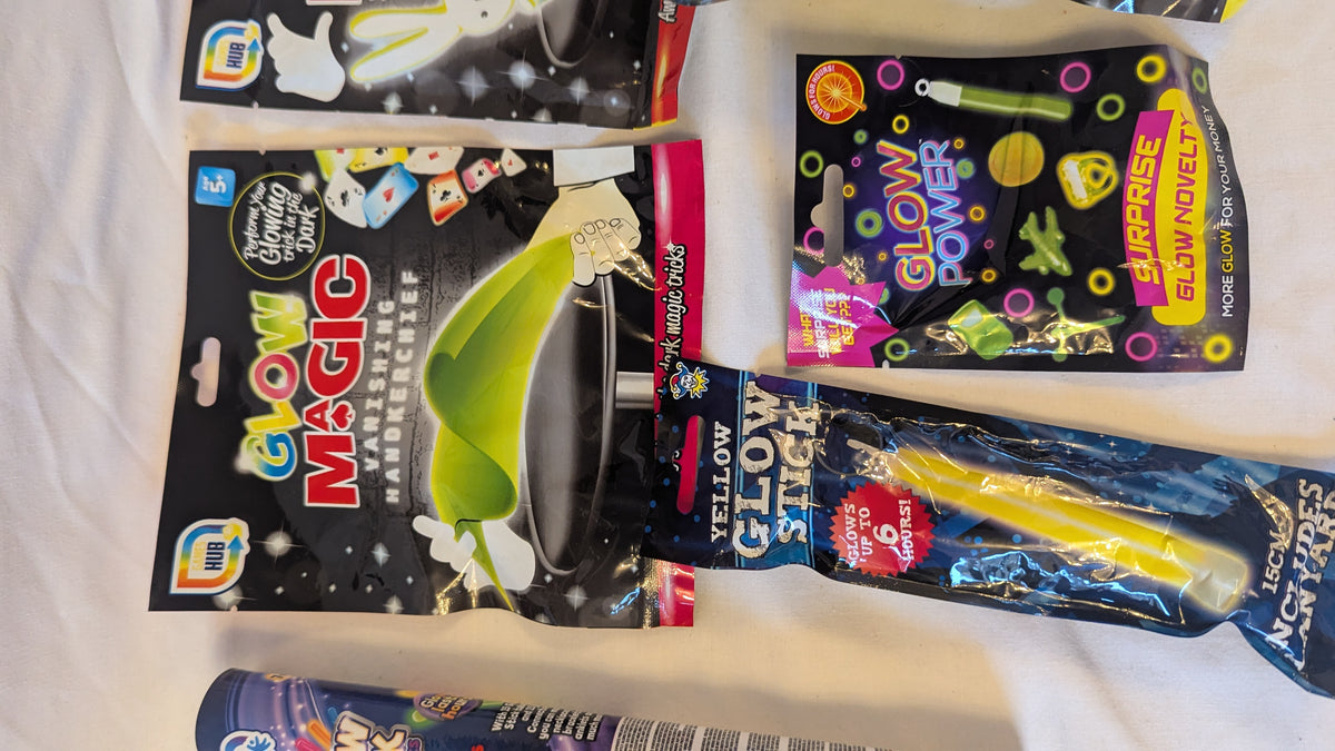 Glow Magic Bundle of Tricks & Glow Sticks