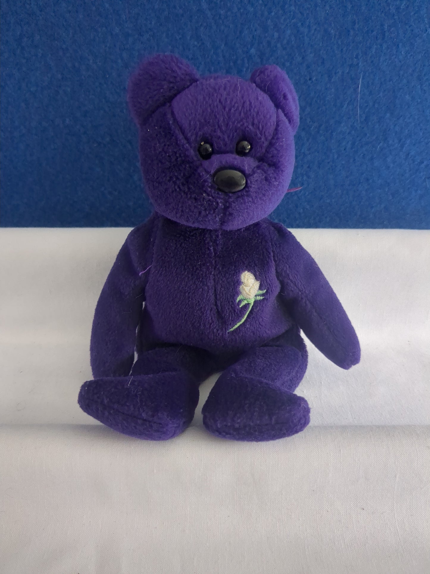 Bonnets TY Princesse (Ours violet commémoratif Princesse Diana) 1997