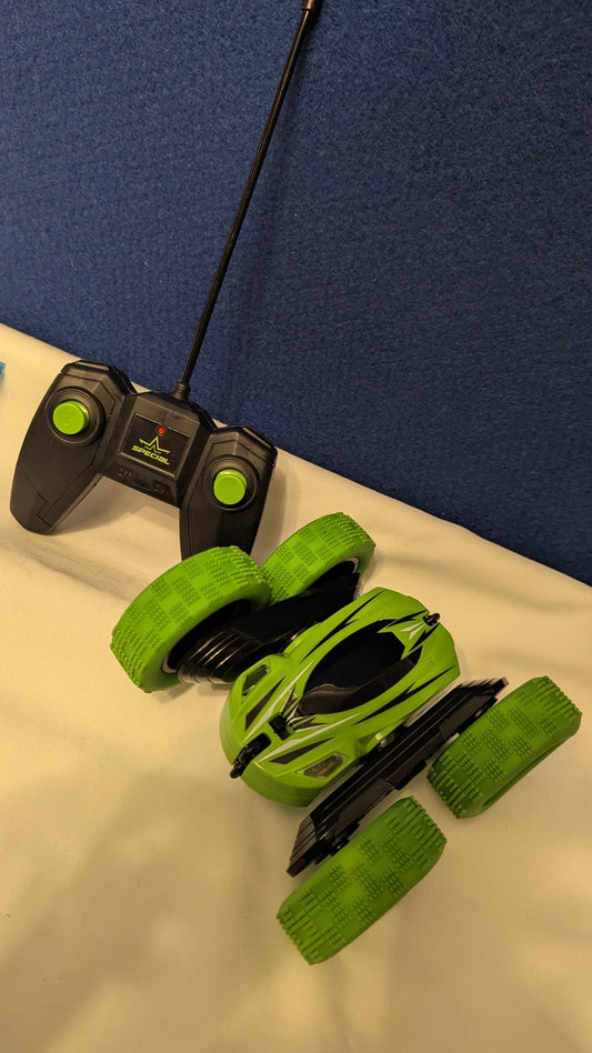 RC Stunt Car Green
