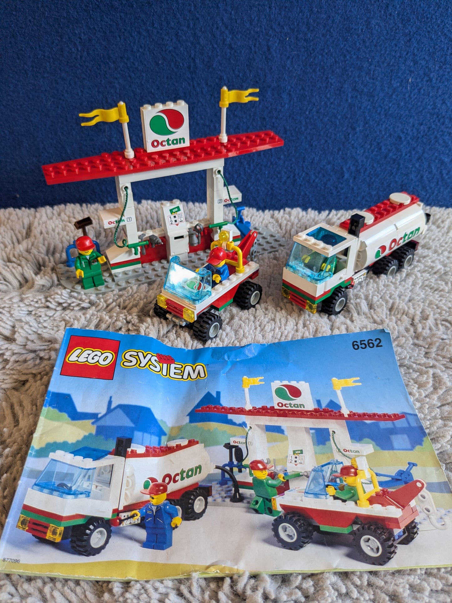 Lego System 6562 City Gas Stop Shop Petrol Station & Tanker