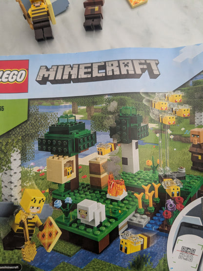 Lego Minecraft 21165 The Bee Farm