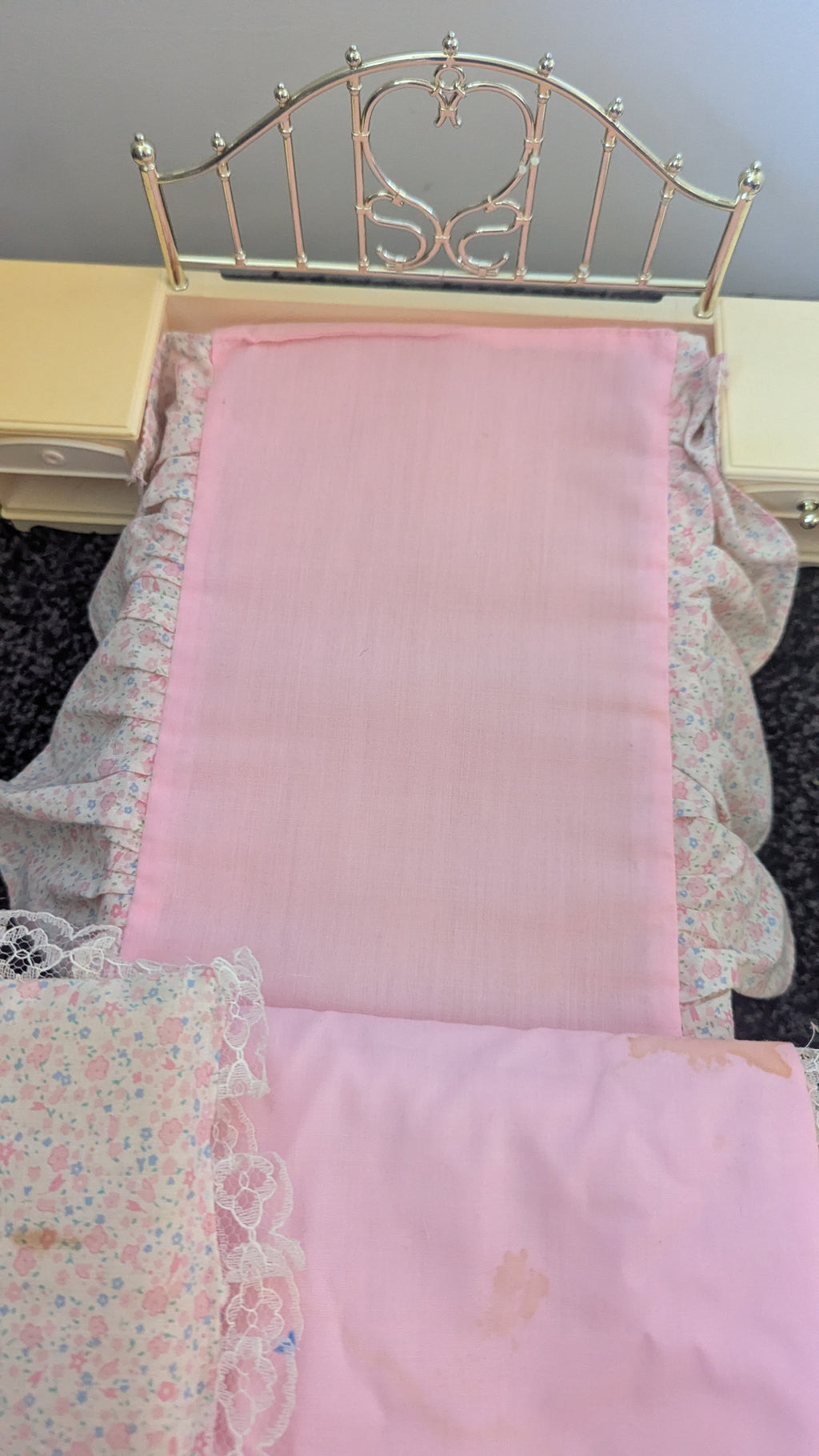 Vintage Sindy Bedroom Furniture Set, Clothes & Accessories