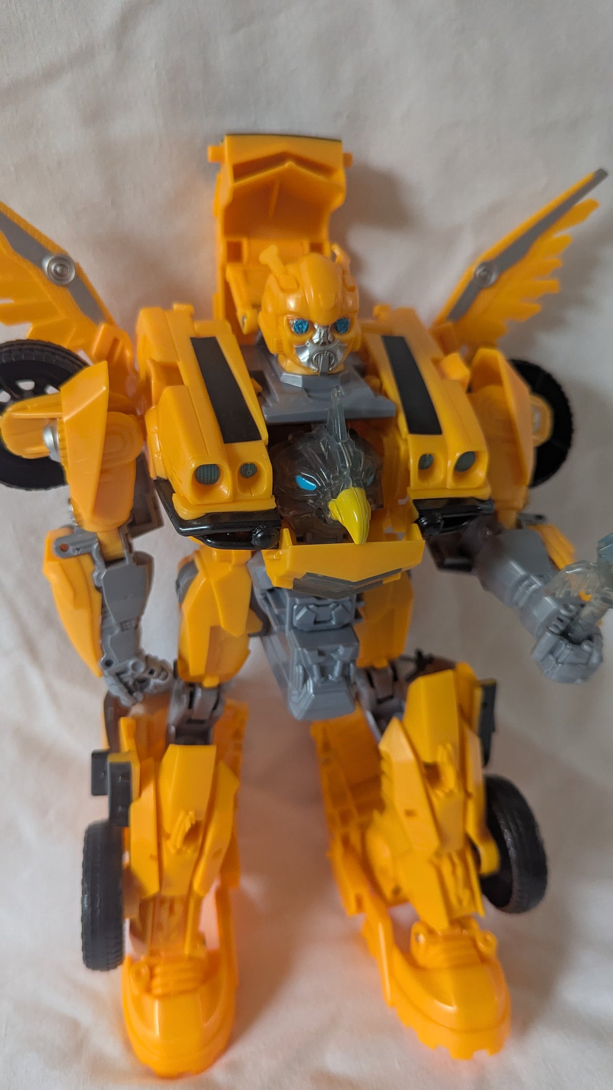Transformers Rise of the Beasts Beast-mode Bumble Bee 10" Action Figure