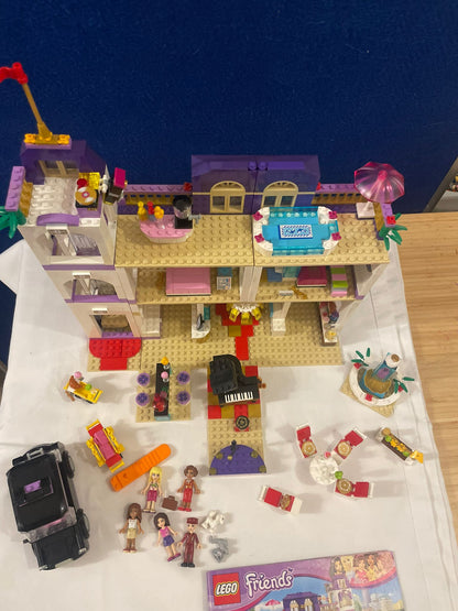 Lego Friends Heartlake Grand Hotel 41101