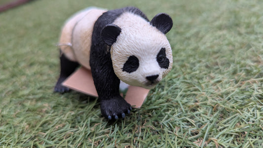 Medium Giant Panda Figurines