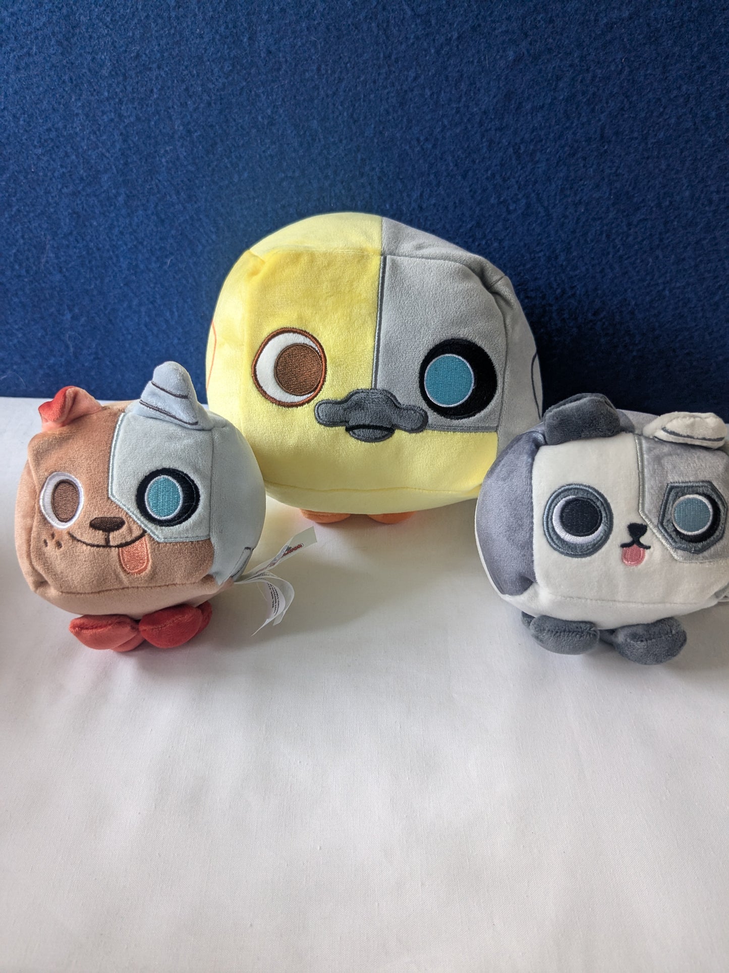 Big Games Pet Simulator X - Ultimate Tech Plush Bundle