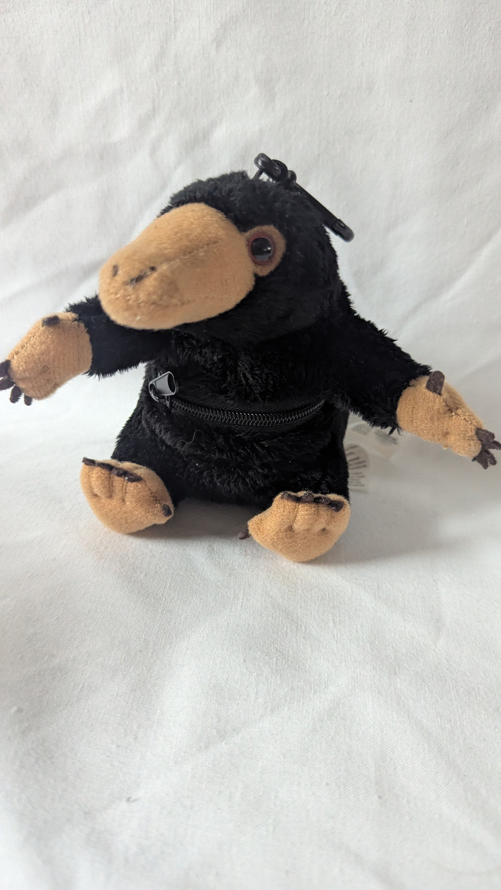 Fantastic Beasts: The Crimes of Grindelwald 'Niffler' Clip Keyring Plush
