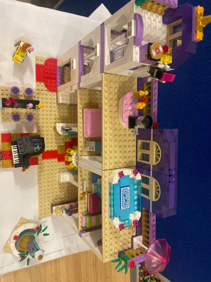 Lego Friends Heartlake Grand Hotel 41101