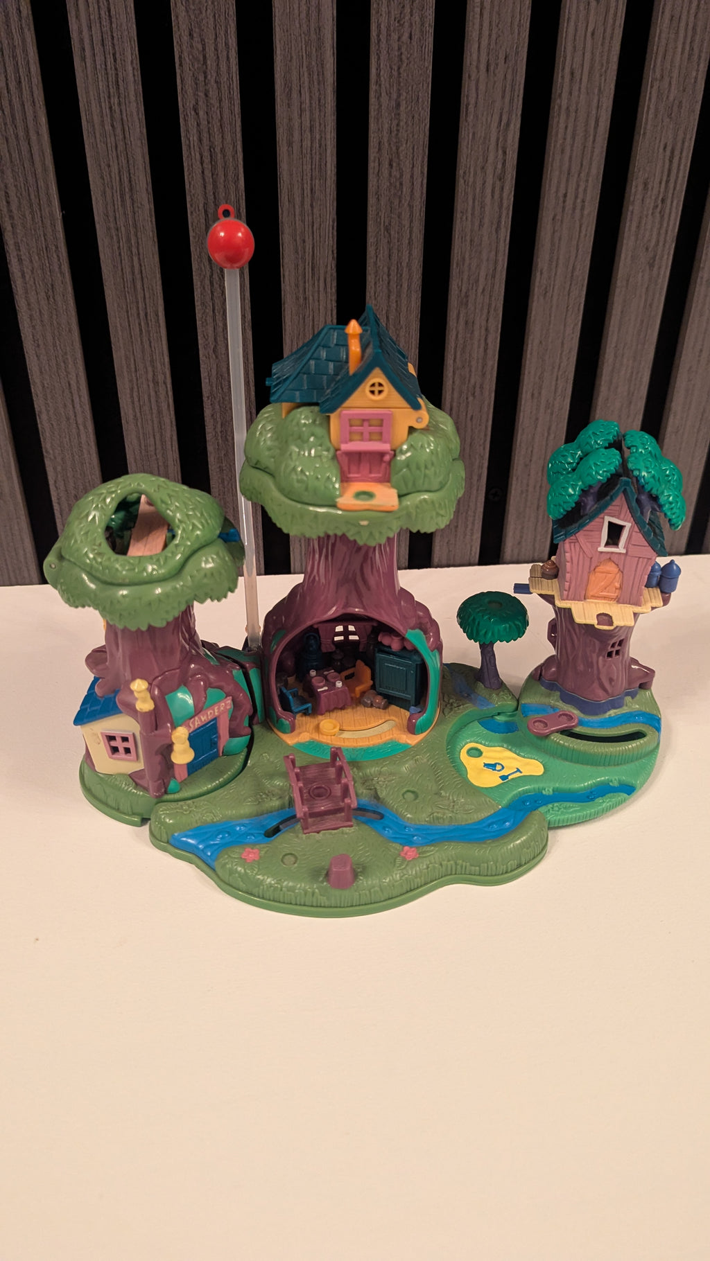 Polly Pocket Winnie the Pooh Hundred Acre Wood Treehouse Set (1998)