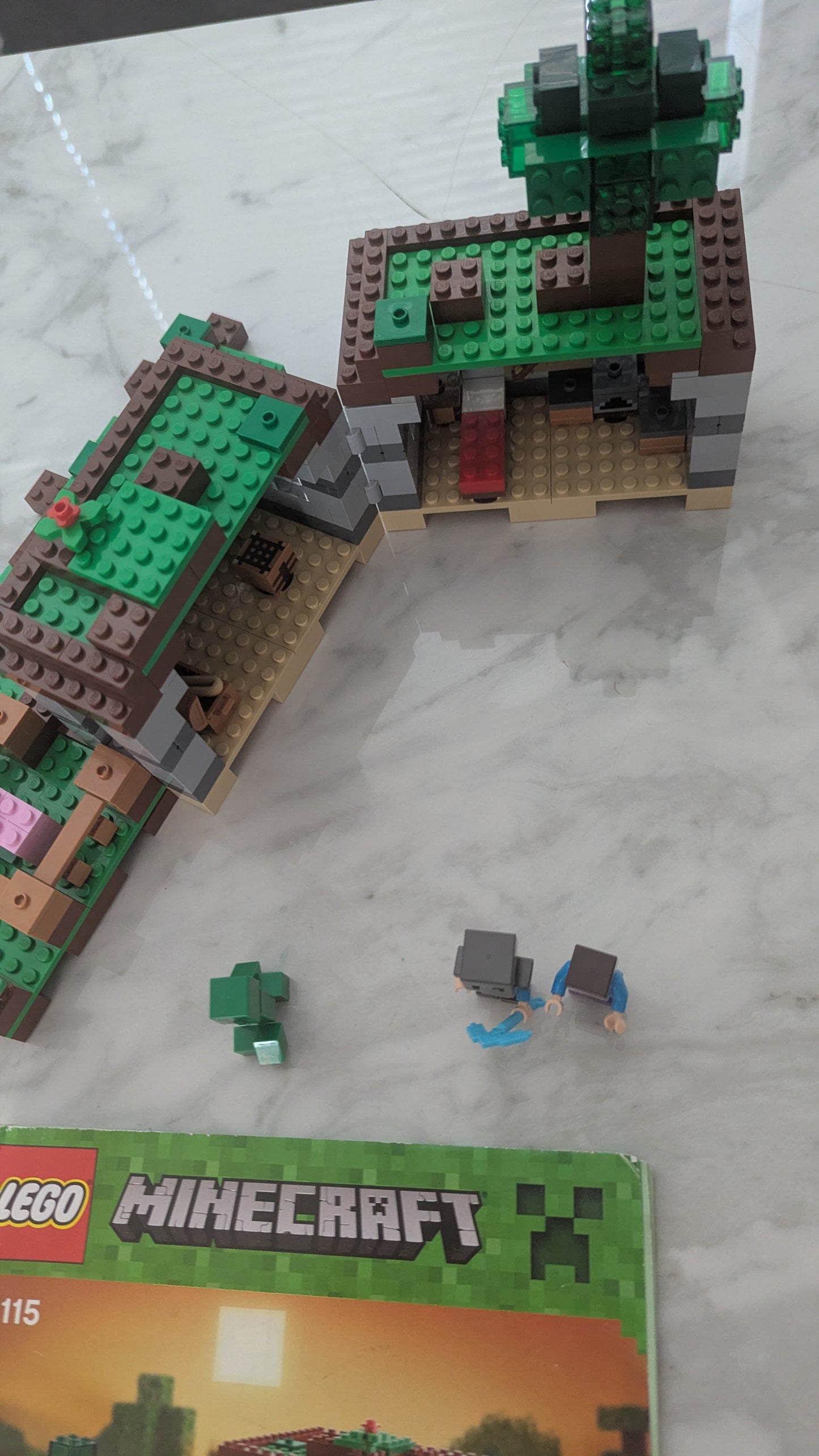 Lego Minecraft 21115 The First Night