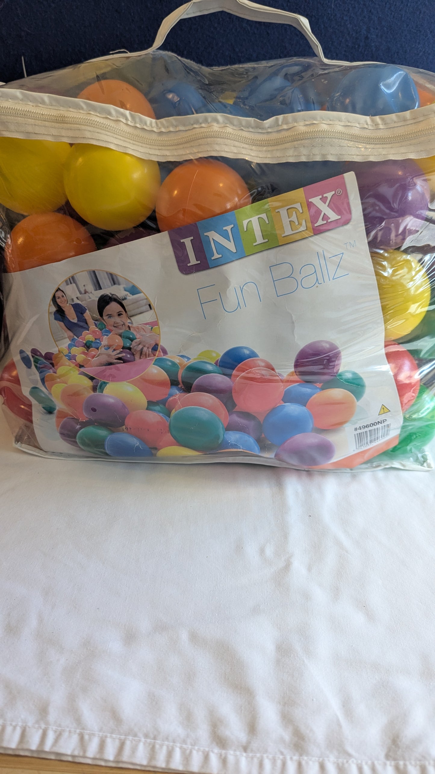 Intex Fun Balls