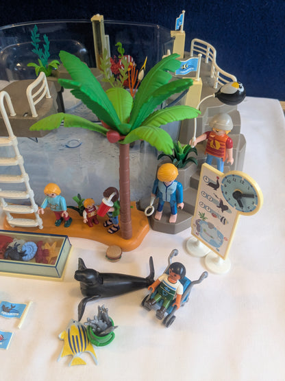 Playmobil 9060 Aquarium & 9061 Gift Shop