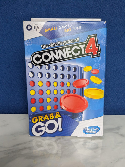 Hasbro Grab & Go! Connect 4