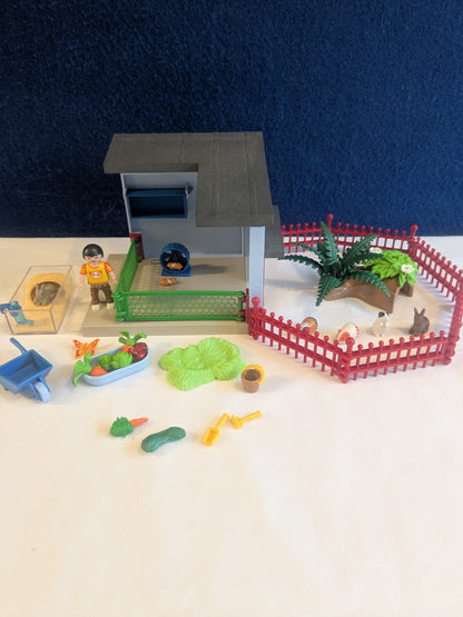 Playmobil 9277 Small Animal Shelter