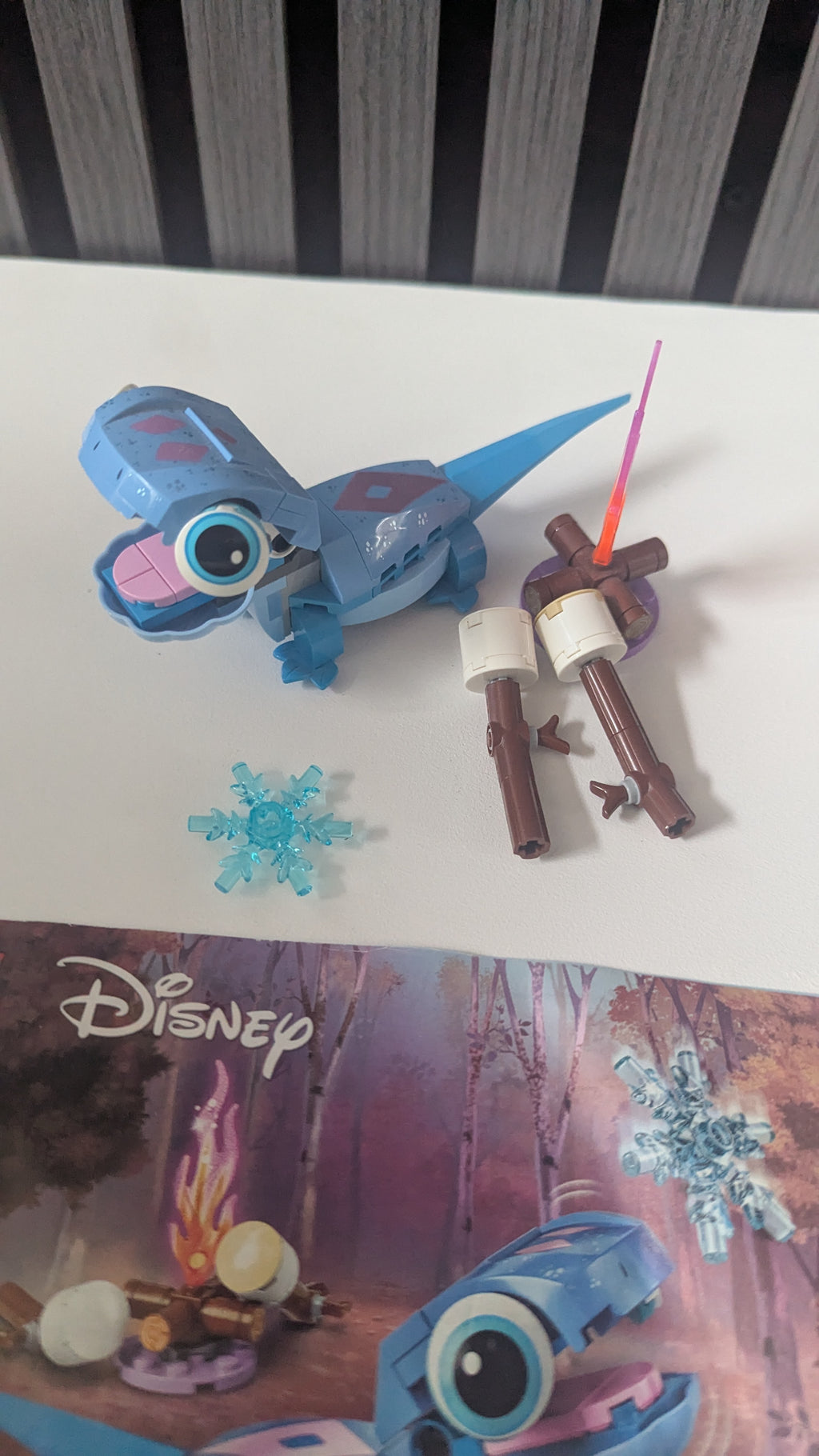 Disney 43186 Bruni the Salamander