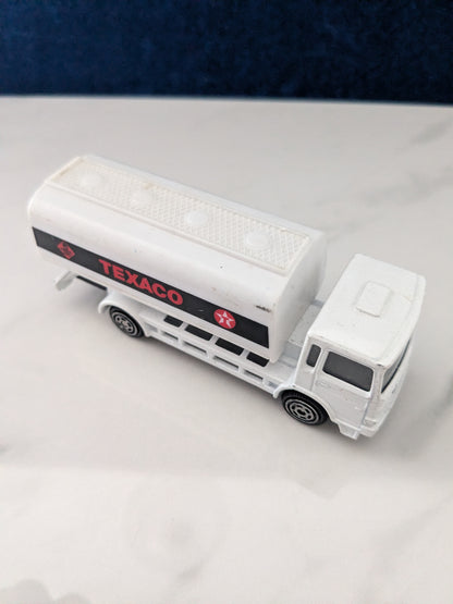 Selection of 4 Corgi Vehicles (2 x Trucks & 2 Cars)