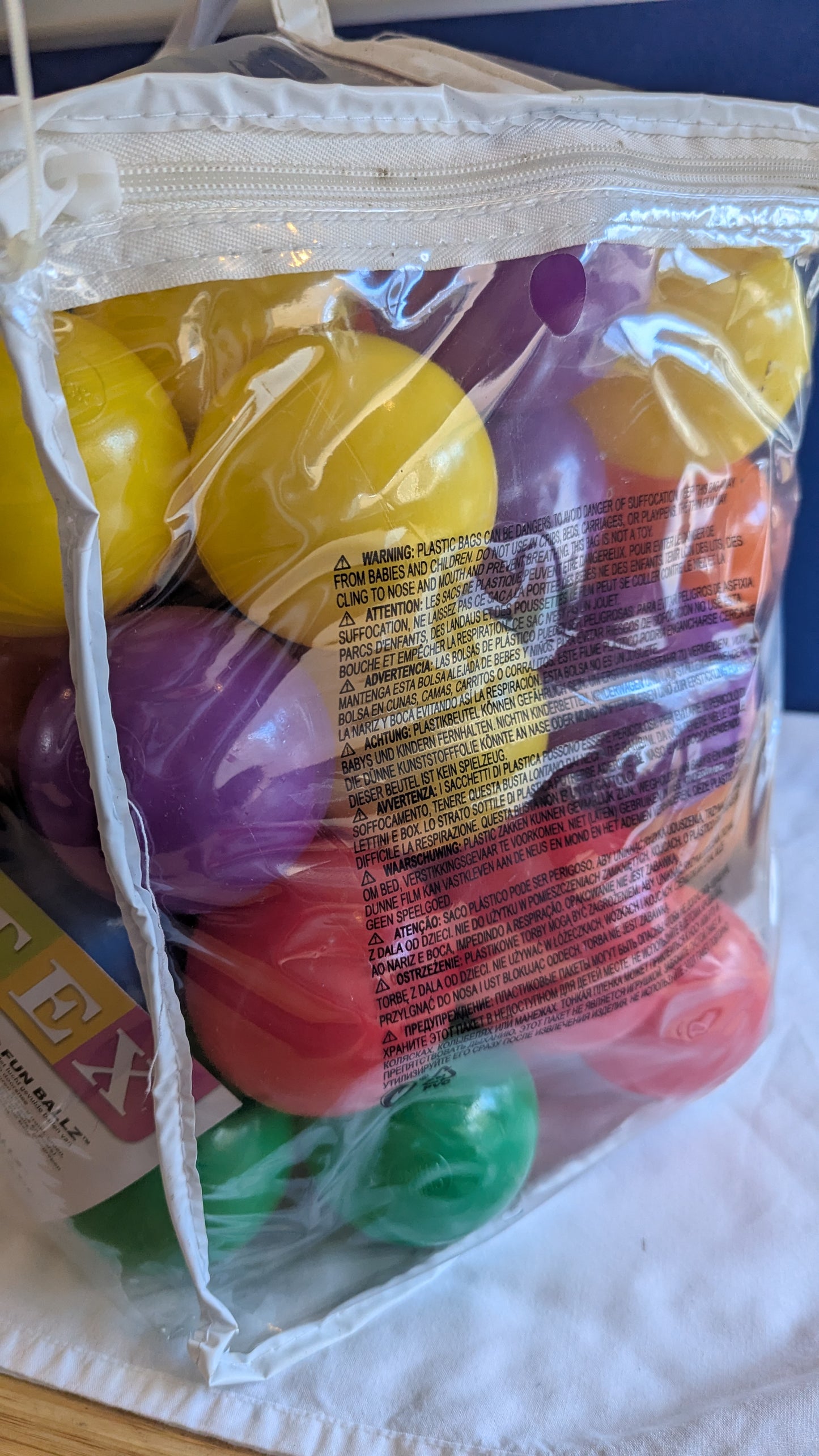 Intex Fun Balls