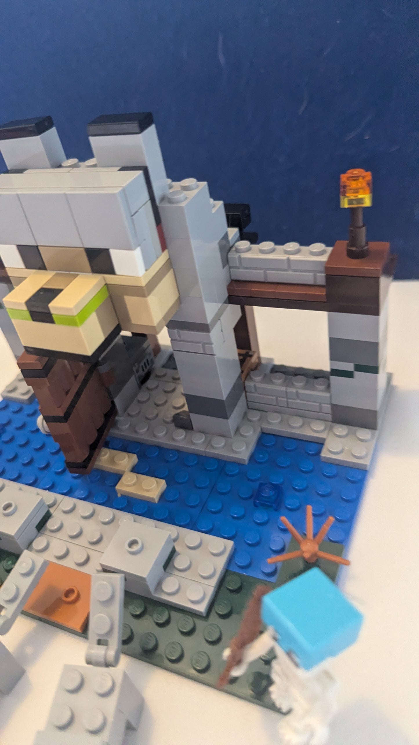 Lego Minecraft 21261 The Wolf Stronghold
