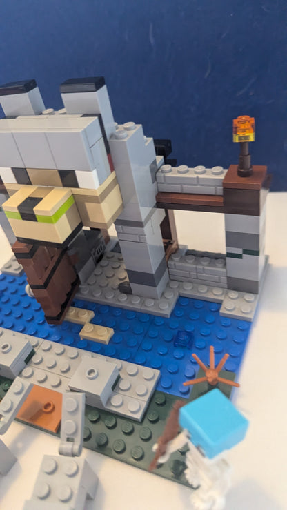 Lego Minecraft 21261 The Wolf Stronghold